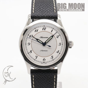 クロノトウキョウ　34mm カリグラ シルバーホワイト