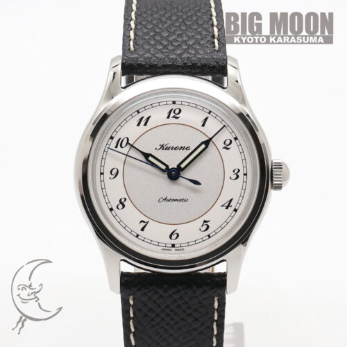 クロノトウキョウ　34mm カリグラ シルバーホワイト