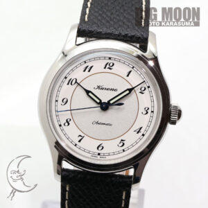 クロノトウキョウ　34mm カリグラ シルバーホワイト